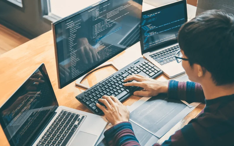 Qual o melhor curso de TI para iniciantes