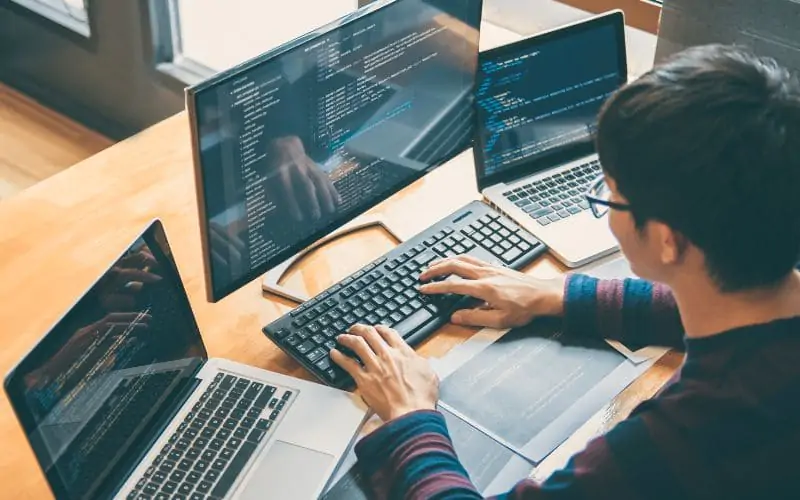 desenvolvedor de software